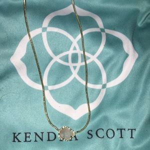 Kendra Scott Mara Rose Quartz Necklace